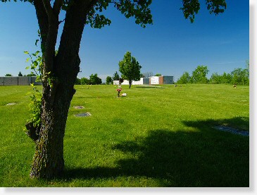 DD Companion Lawn Crypt $2100! Chapel Hill Memorial Gardens Grand Rapids. MI Veterans The Cemetery Exchange 20-1207-6
