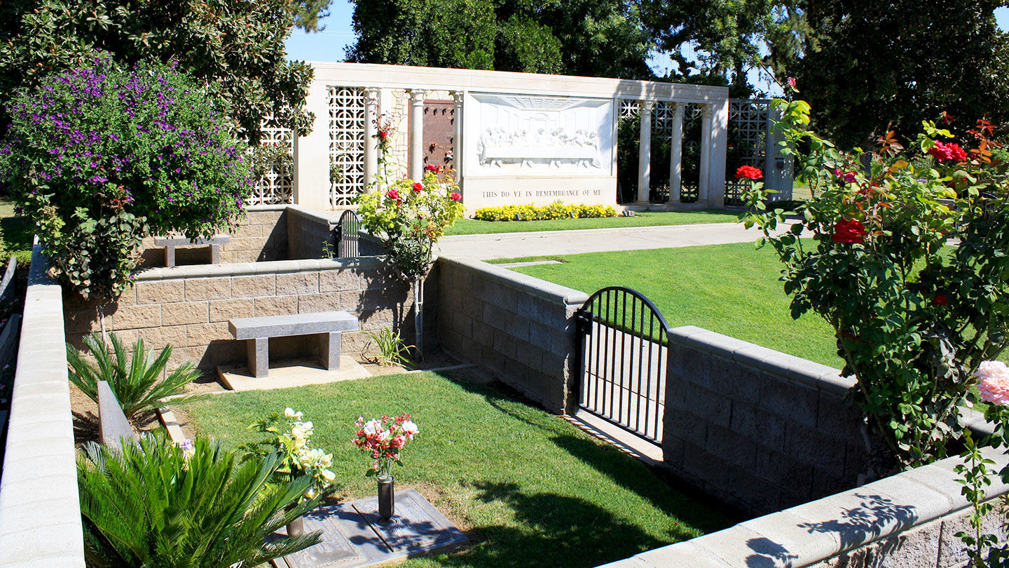Grave Space on Sale Now $2500! Fresno Memorial Gardens Fresno, CA Gdn