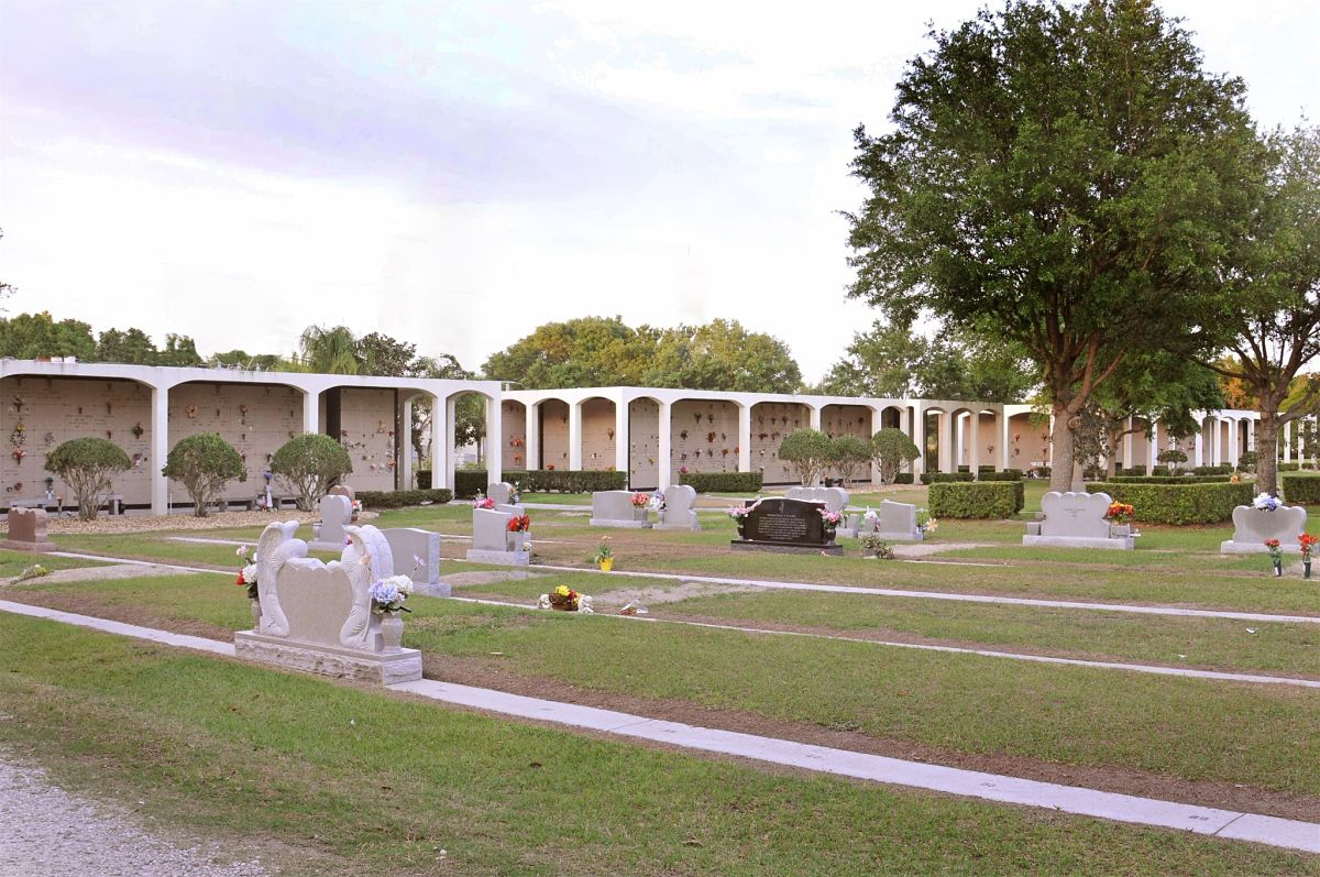 True Companion Crypt For Sale 9500 Osceola Memory Gardens