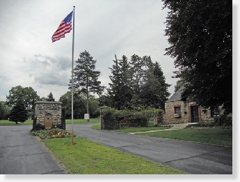 2 Single Grave Spaces $400ea!  Rest Lawn Memorial Park Grand Rapids, MI Gdn of MemoriesThe Cemetery Exchange 21-0408-1