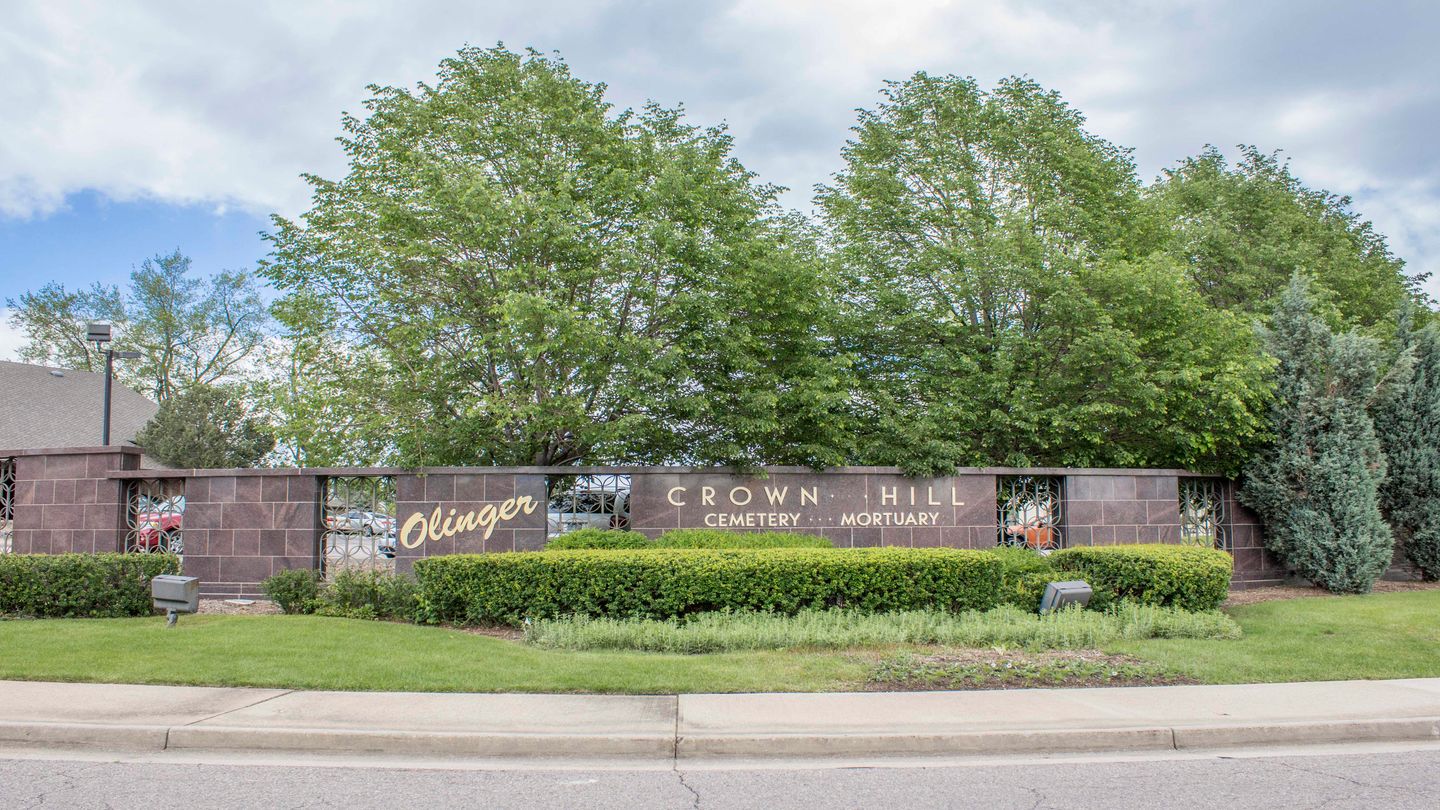 4 Grave Spaces for Sale - Olinger Crown Hill Cemetery - Wheat Ridge, CO - The Cemetery Exchange