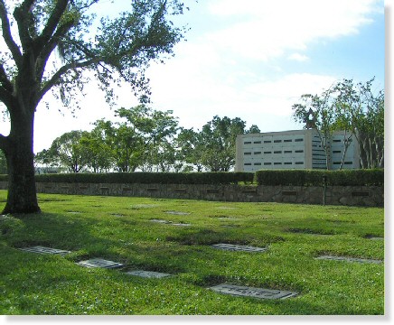 True Companion Crypt $20K! Eternal Light Memorial Gardens Boynton Beach, FL Building 8 The Cemetery Exchange 22-0808-4